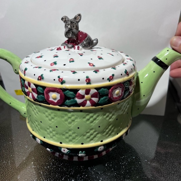 Mary Engelbreit Henry the Scottie Dog Christmas 2001 Teapot and Tea Cup Set - Picture 1 of 14